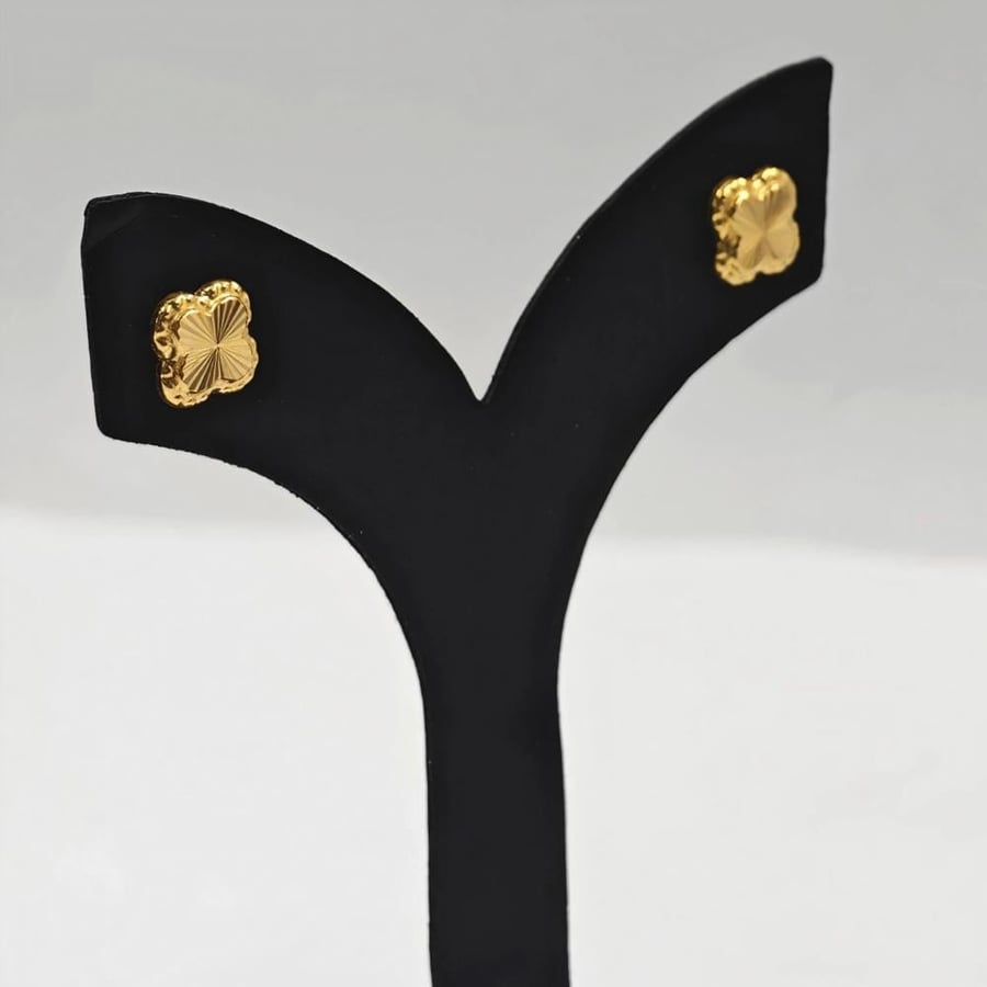 حلق  ذهب عيار 18 - 18k Gold Earrings