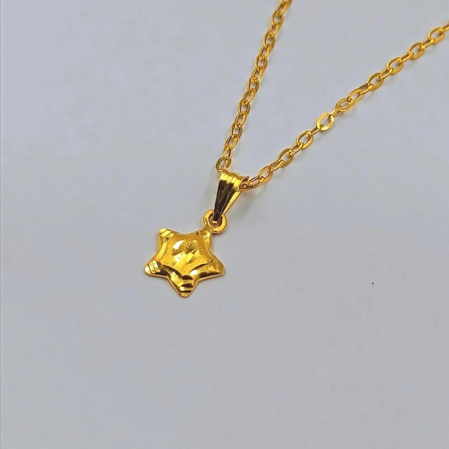 عقد عيار 18 - Necklace gold 18K