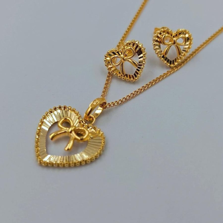 18K set - طقم ذهب عيار 18