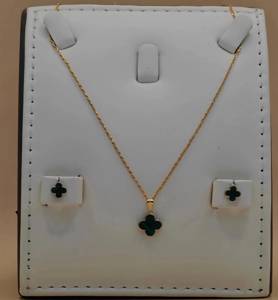 طقم ذهب عيار 18 - 18K Gold Set