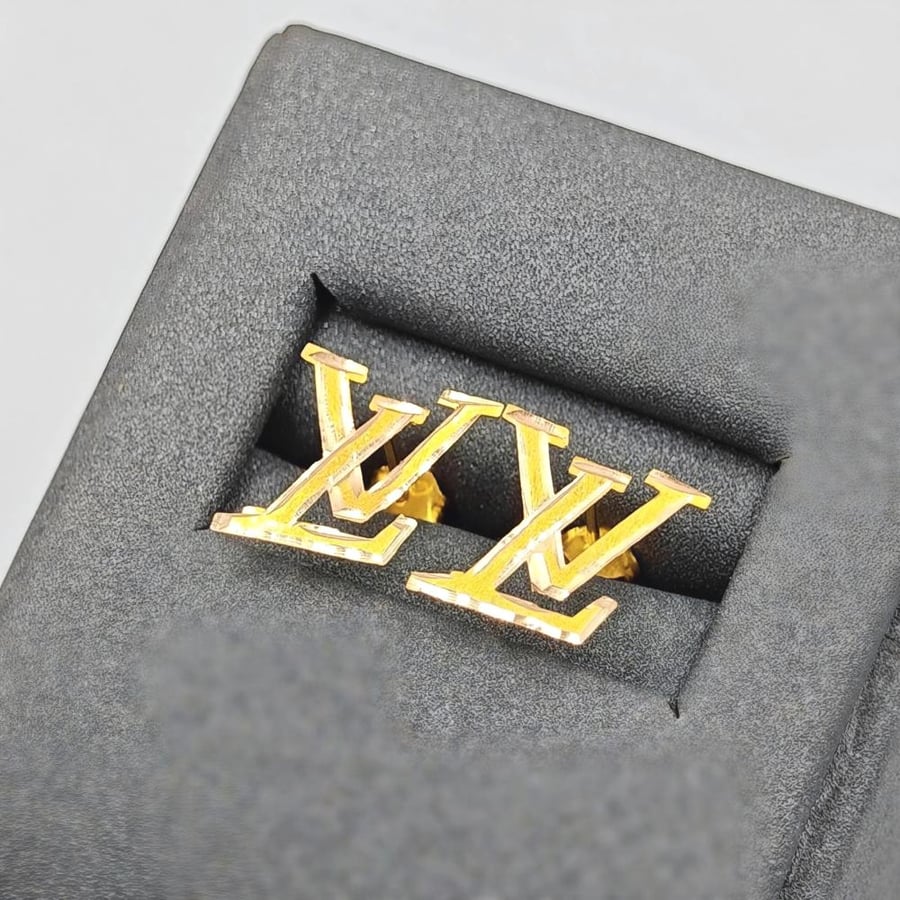 طقم ذهب عيار 18 - 18K Gold set