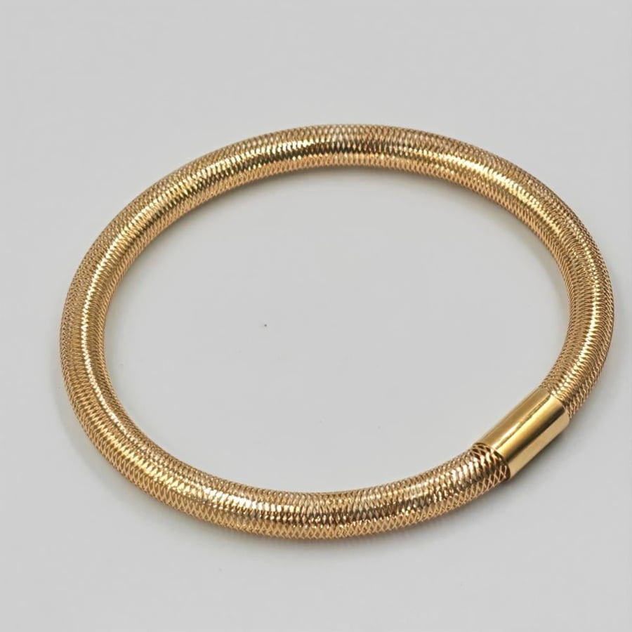 Stretch Bangle 18K Gold