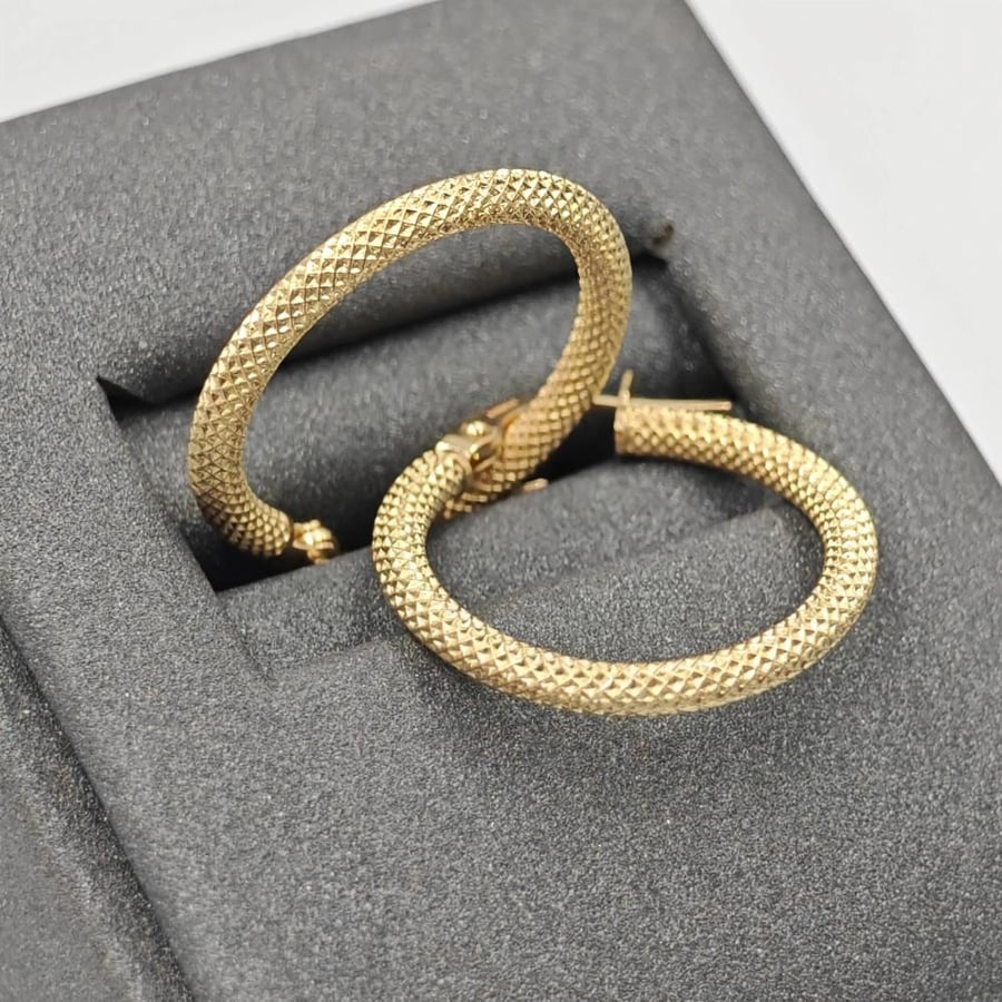 Earring 18K Gold - حلق عيار 18