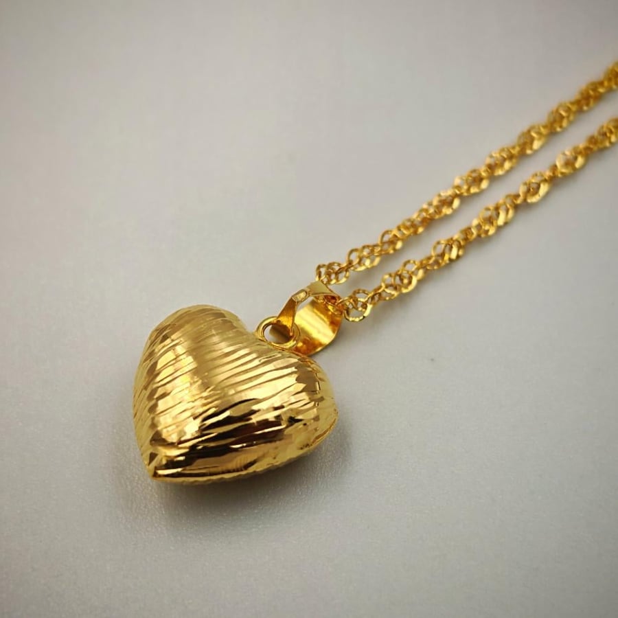 18k Necklace Heart Shape - عقد ذهب عيار 18