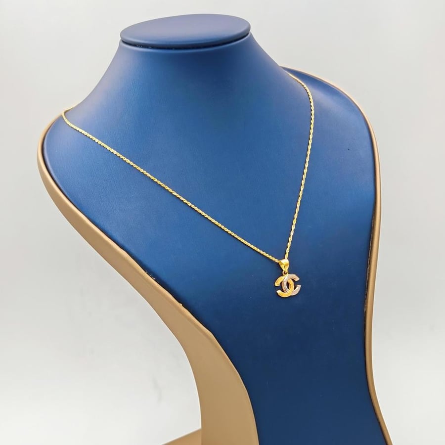 عقد كارتير عيار 18 - 18K Cartier Necklace