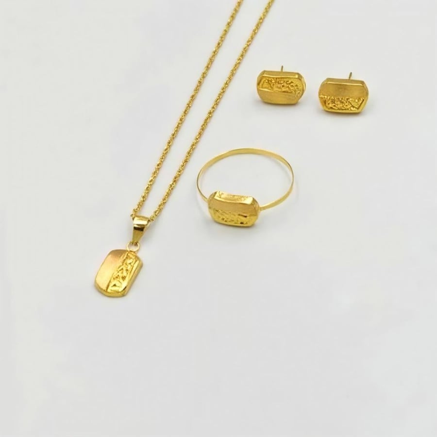 Set 18k Gold - عقد ذهب عيار 18