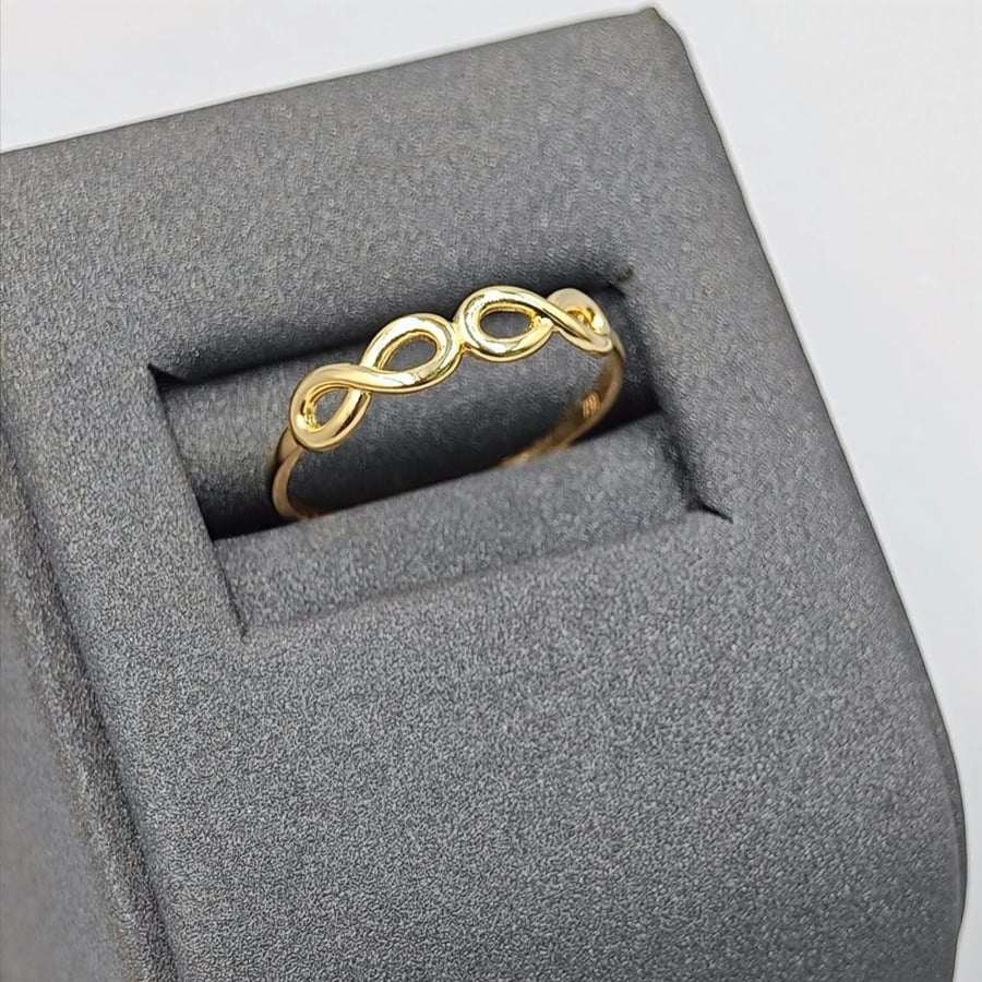 18K Gold Ring - خاتم ذهب عيار 18