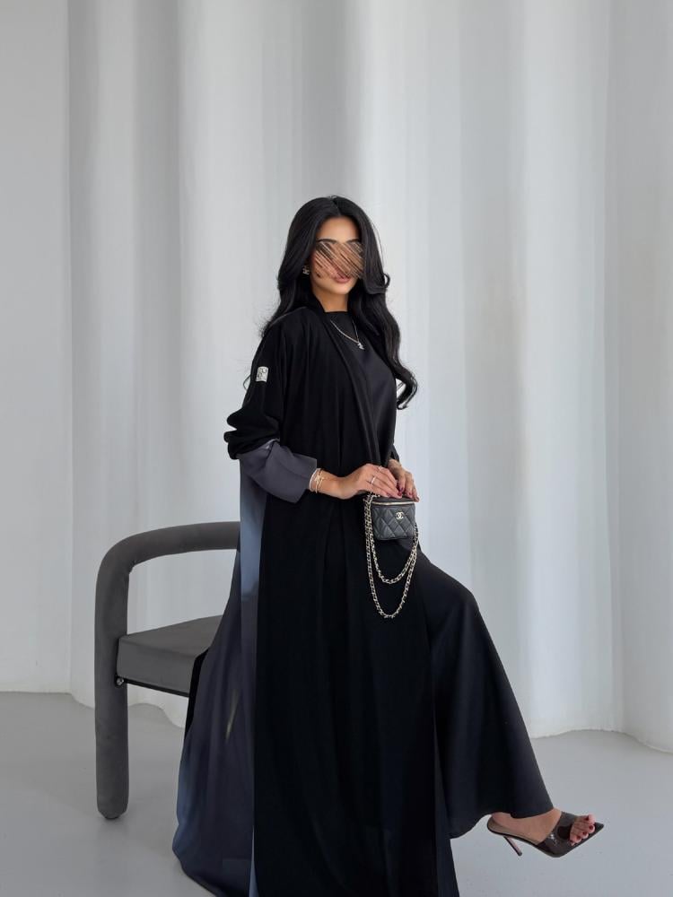 عباية كلوش كريب ملكي - متجر أوريا لاين