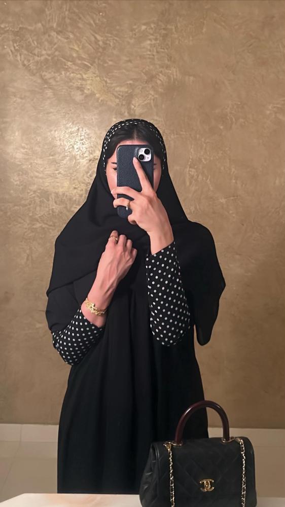 عباية(كريب+ شيفون منقط) _ أوريا لاين