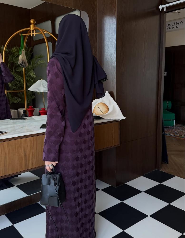 عباية صيفية بليزر فاخرة بتصميم عصري جديد - أوريا لاين