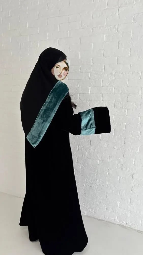 عباية ‏مخمل كوري​ واكمام بيور سلك فرنسي  _أوريا لاين