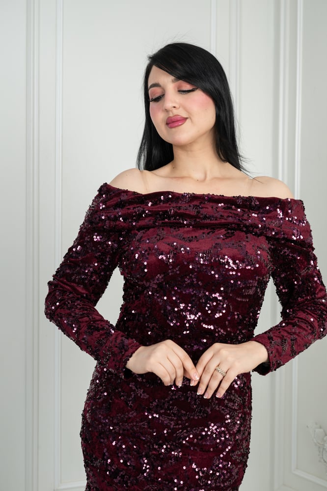 فستان سهره ترت ثلاثه الوان
