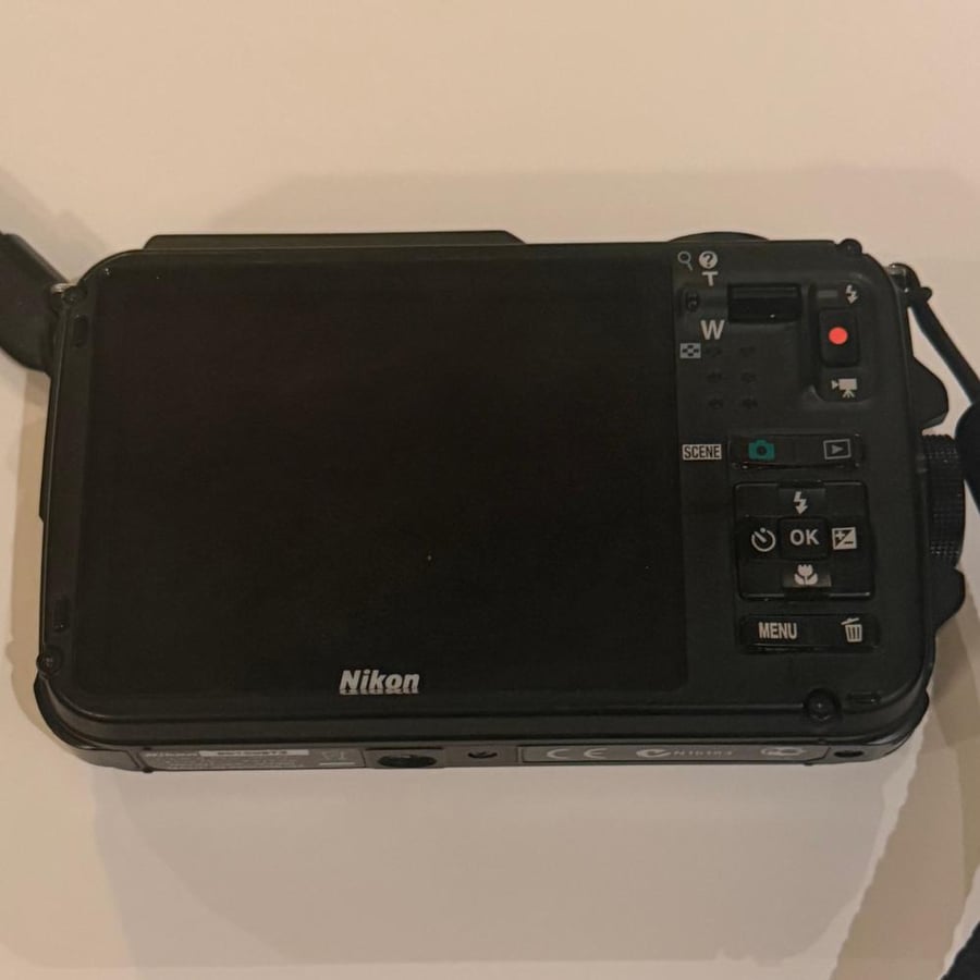 ‏Nikon Coolpix AW110