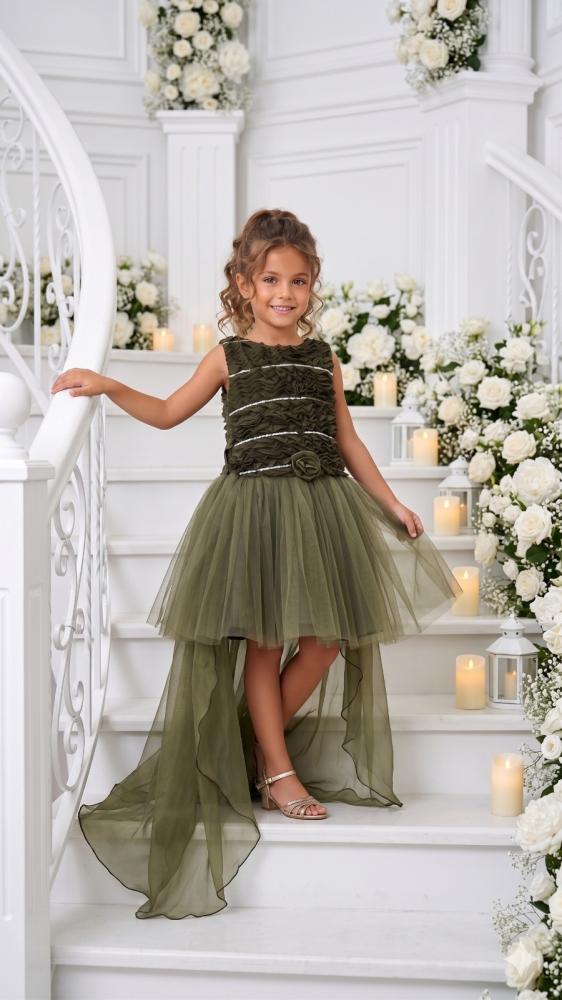 فستان "زمردة الصغيرة" (Little Emerald Gown)