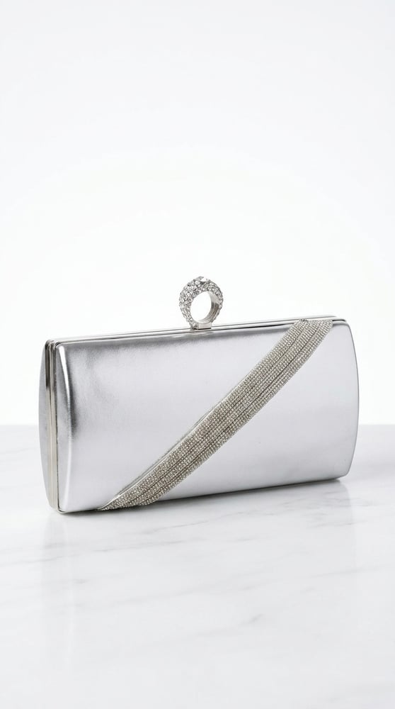 حقيبة "ليالي الألماس" (Diamond Night Clutch)