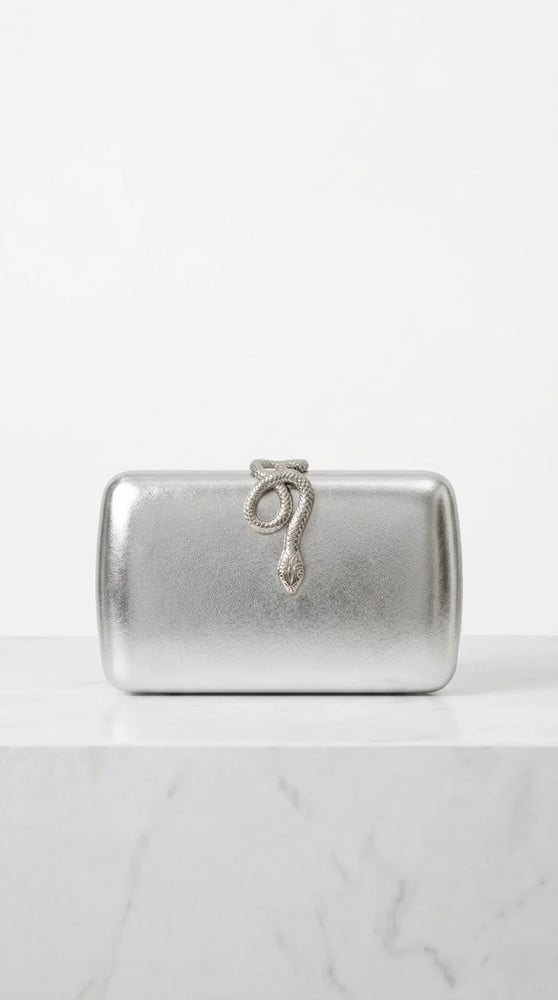 حقيبة "سيربنت" (Serpent Clutch) - الفخامة الغامضة