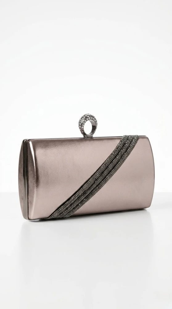حقيبة "ليالي الألماس" (Diamond Night Clutch)