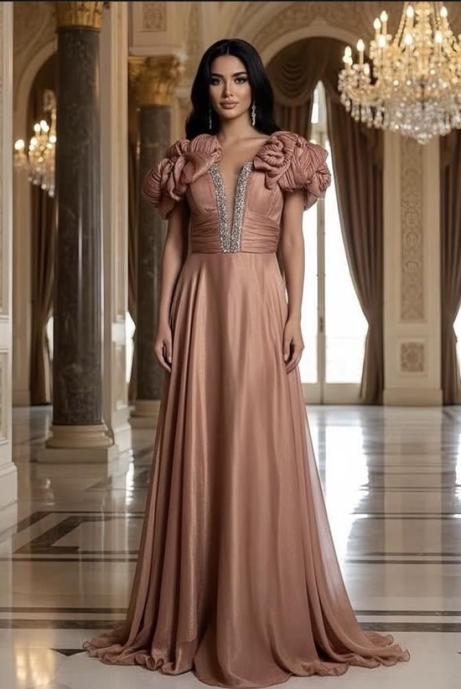 فستان سهره مزين بالكريستال
