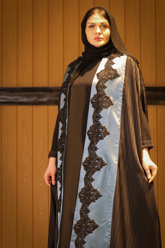 Abaya A56