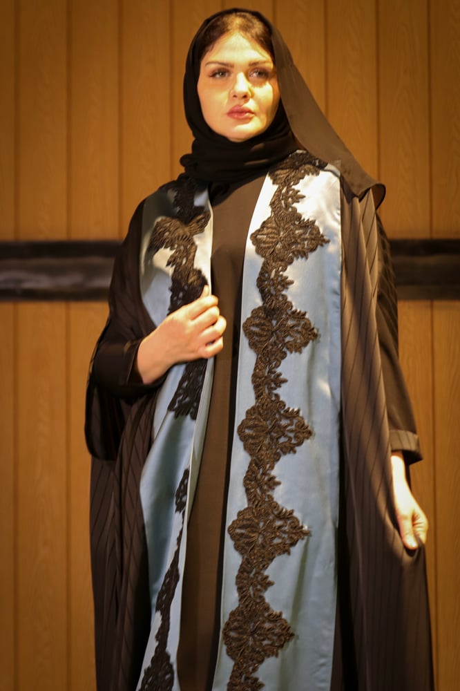 Abaya A56