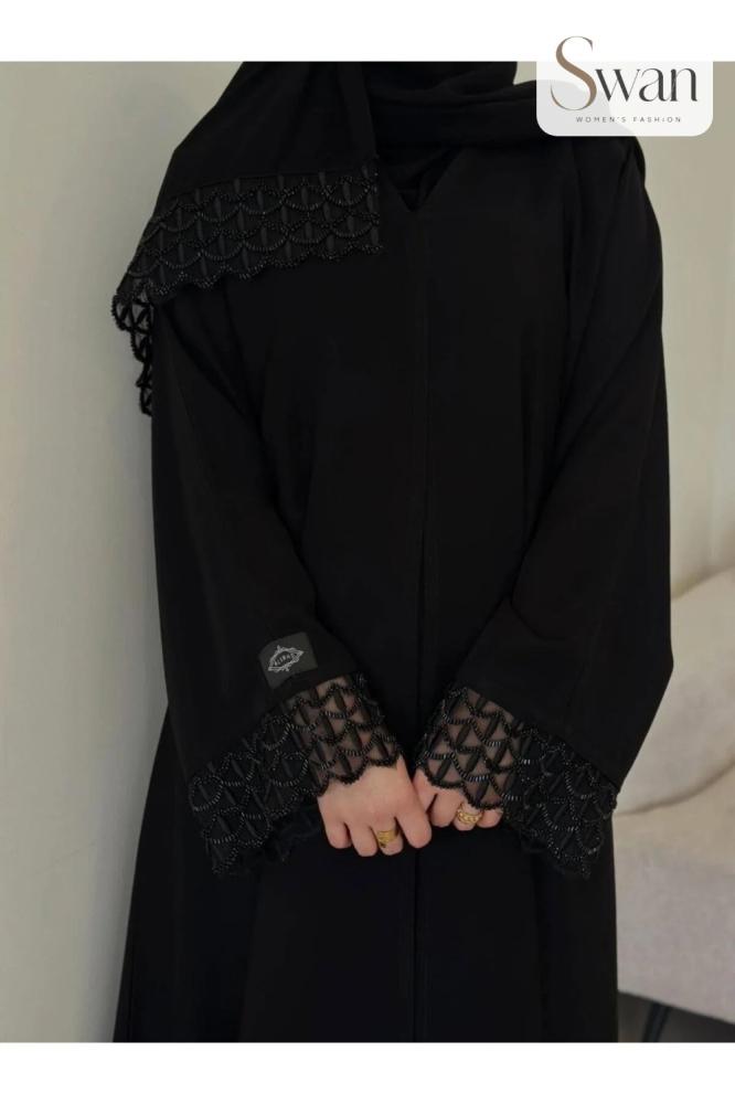 عباية لورين كريب بقصة نصف كلوش