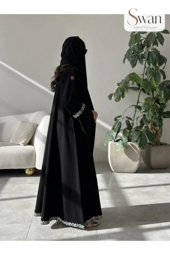 عباية شمس نصف كلوش بتطريز ورد مع طرحة مطرزة
