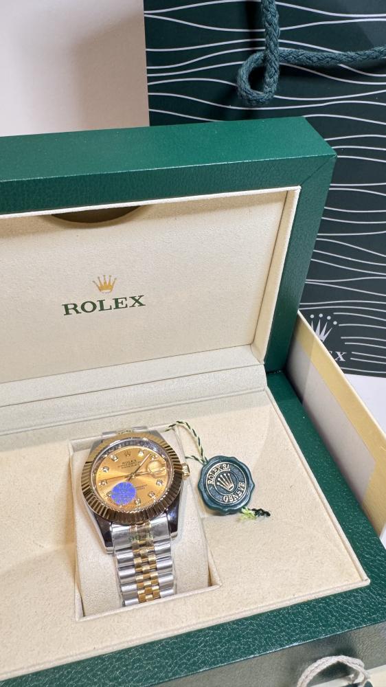 Rolex Datejust Jumbo gold bezel