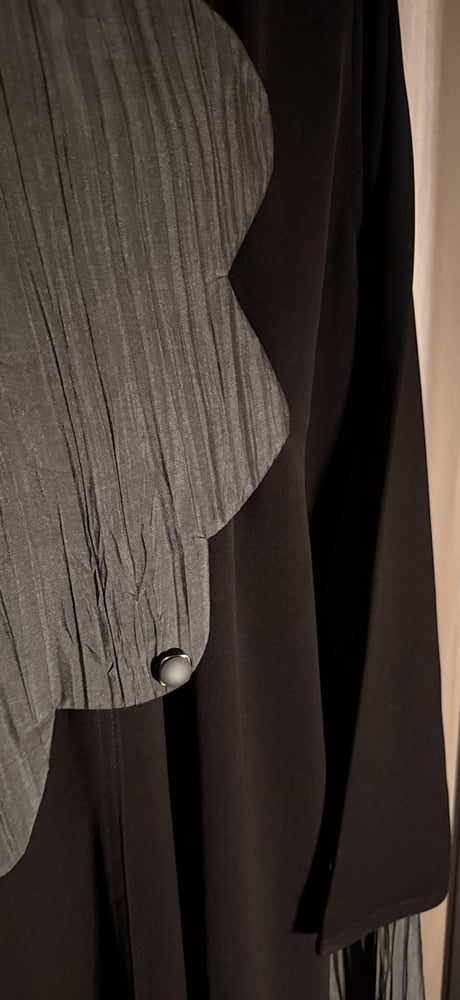 Aura abaya