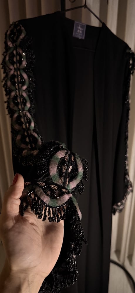 Lady abaya