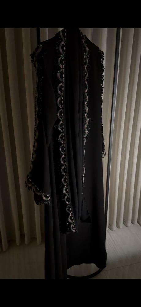 Lady abaya