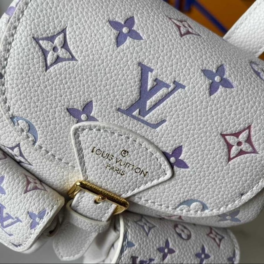 العنوان: شنطة ظهر Louis Vuitton White Multicolor Monogram