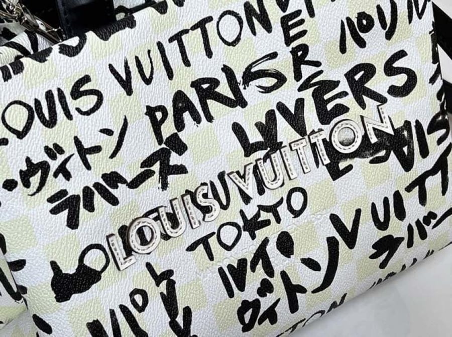العنوان: شنطة يد Louis Vuitton Brown Monogram Tote Bag