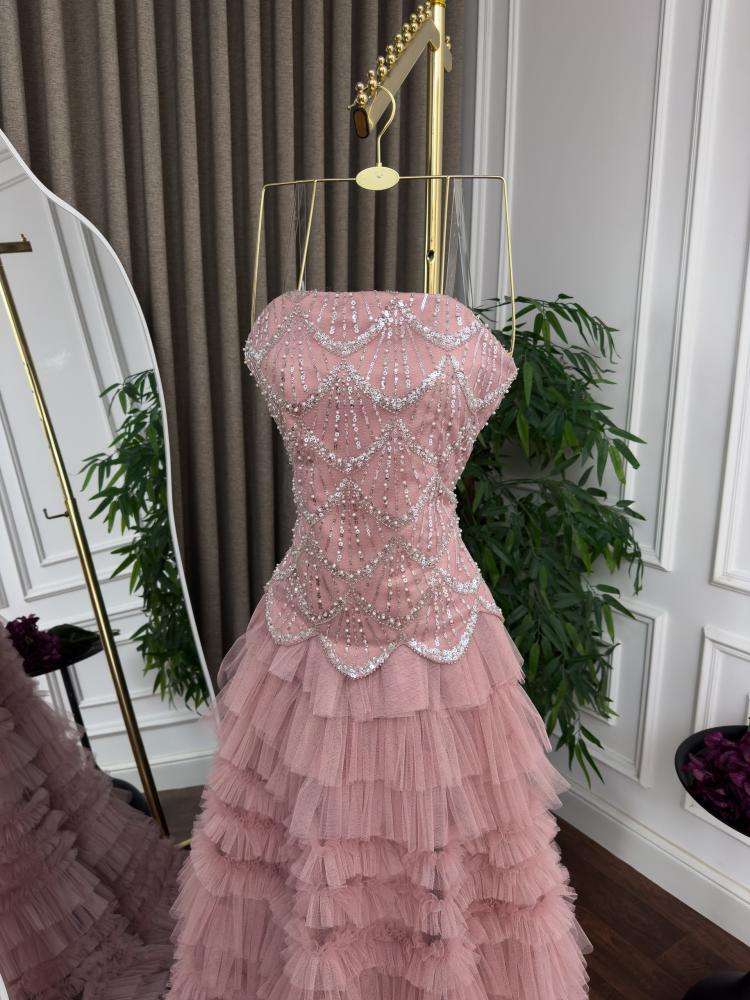 Elegant embroidered flared evening dress