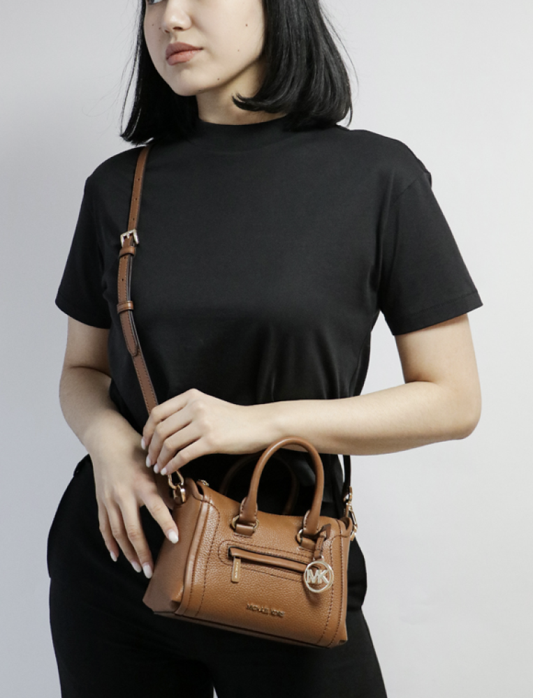 Michael Kors - Q