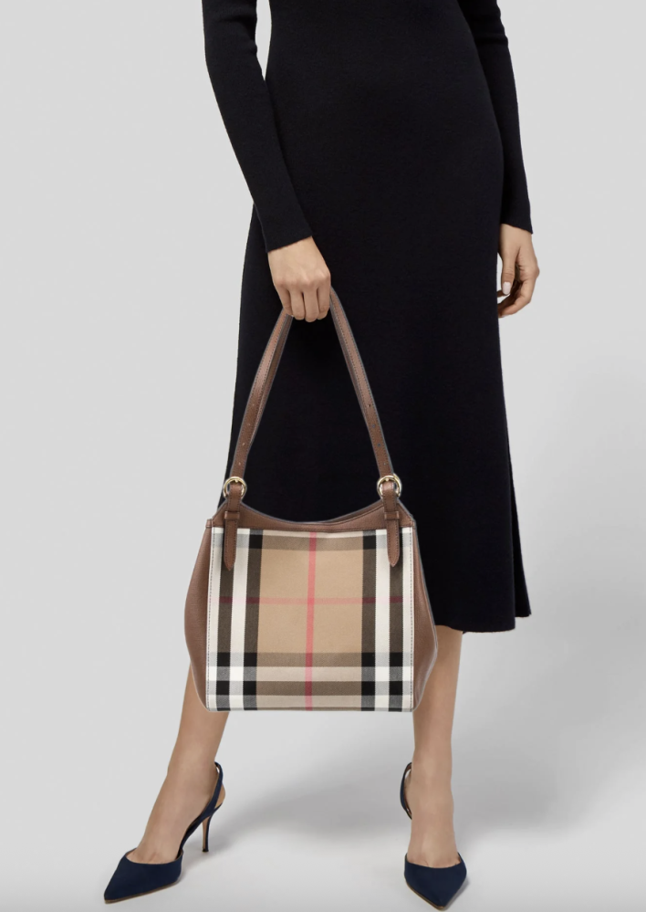 Burberry - Q