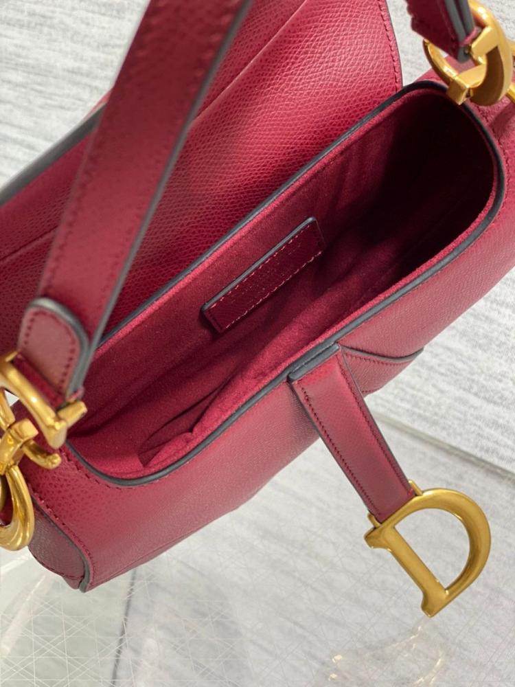 شنطه Dior Small Saddle Bag