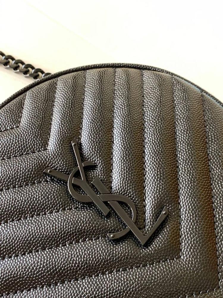 شنطه Yves Saint Laurent  VINYLE small round bag