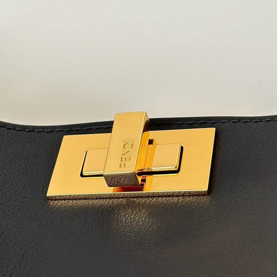 شنطه Fendi Peekaboo Soft Small Handbag