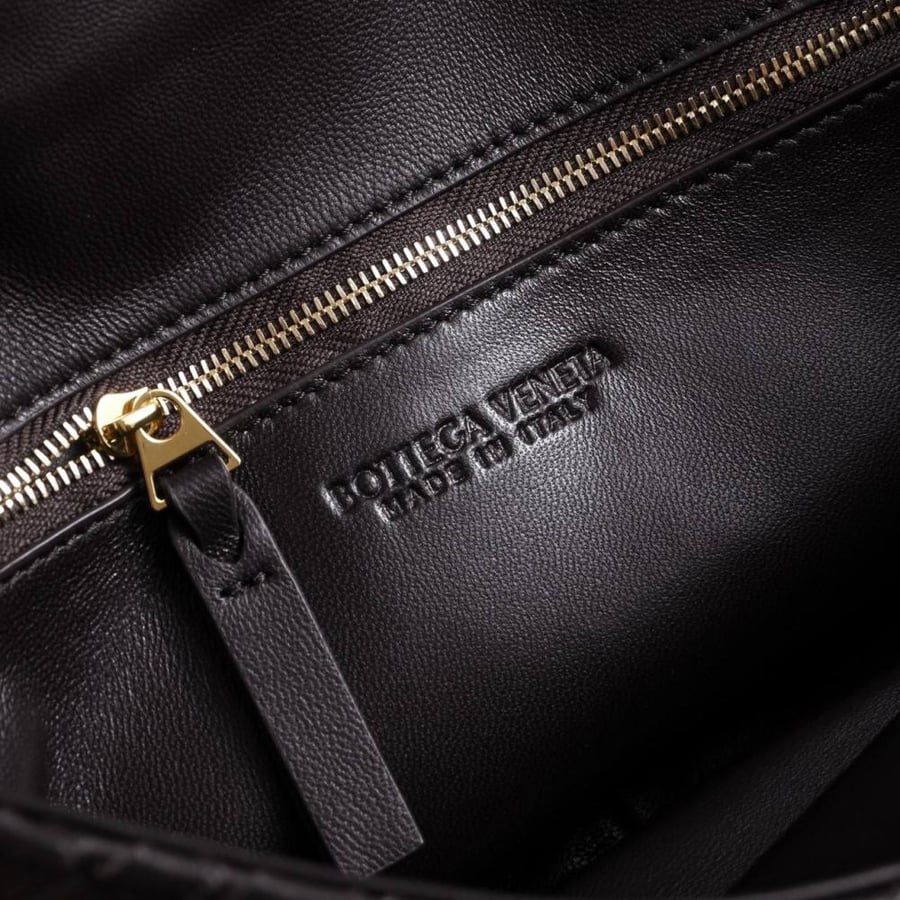 شنطه بوتيقا Bottega Veneta Madison Bag