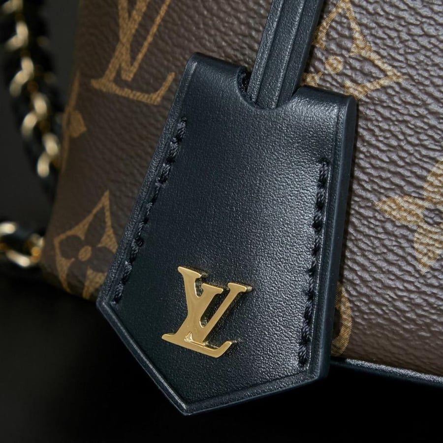 شنطة Louis Vuitton Vanity Small Handbag