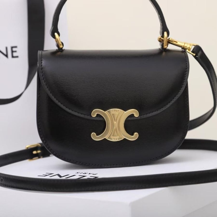 شنطه Celine Besace Triomphe handbag
