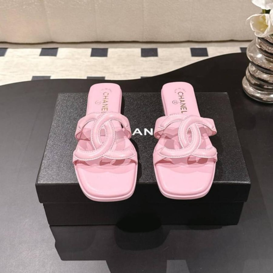 سليبر شانيل Chanel double C slippers