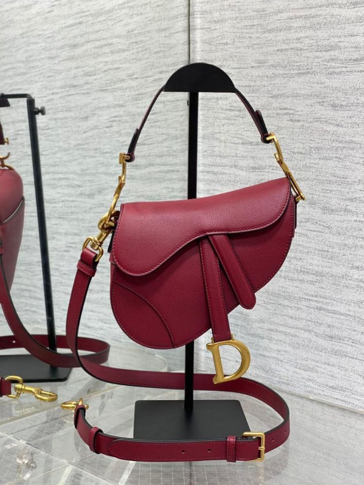 شنطه Dior Small Saddle Bag