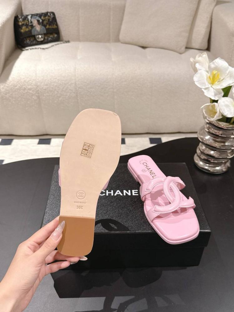 سليبر شانيل Chanel double C slippers