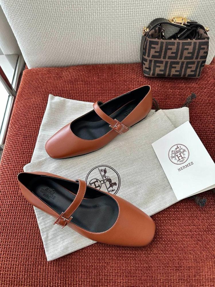 فلات ايرميز Hermès H-buckle vintage square-toe ballet flats
