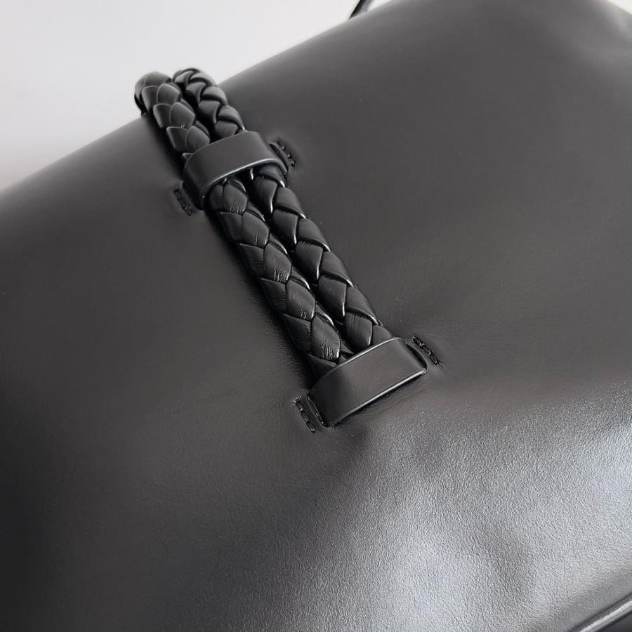 شنطه Bottega Veneta Liberta Mini Crossbody Bag
