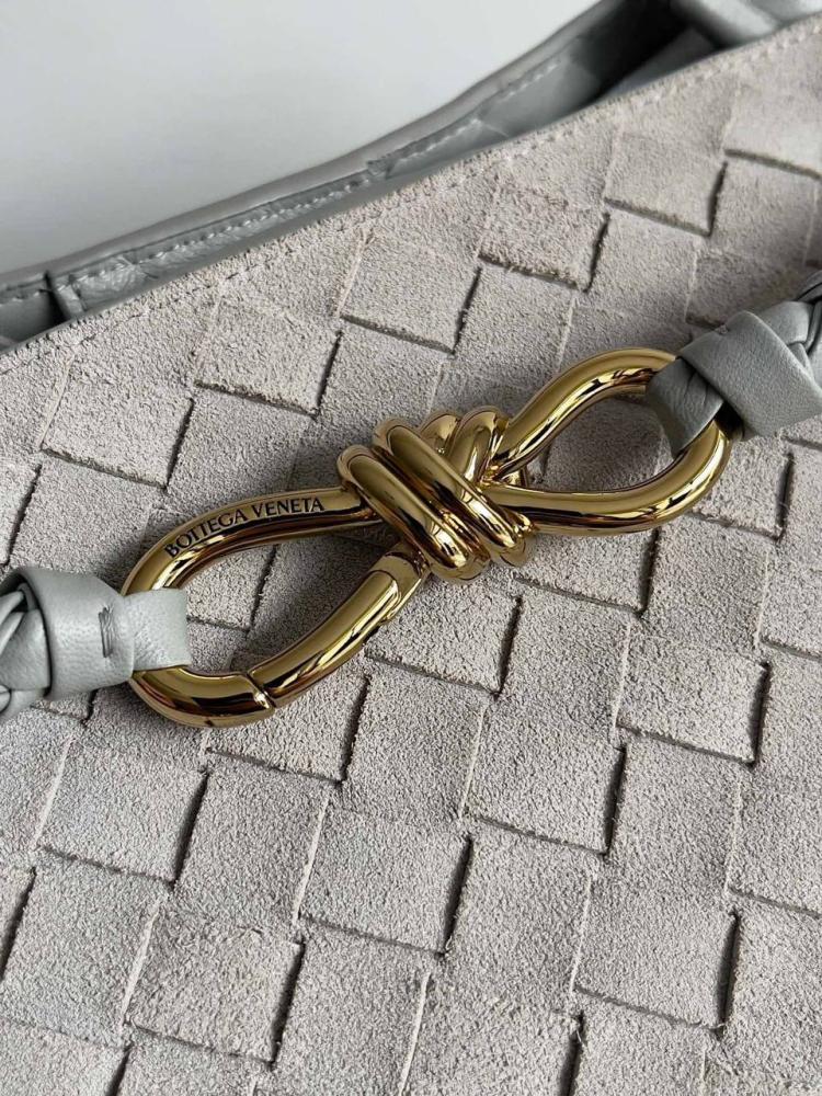 شنطه Bottega Veneta Large Andiamo Bag