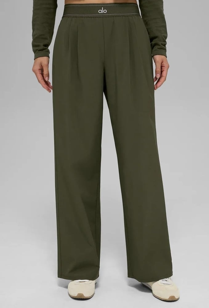 green alo pants