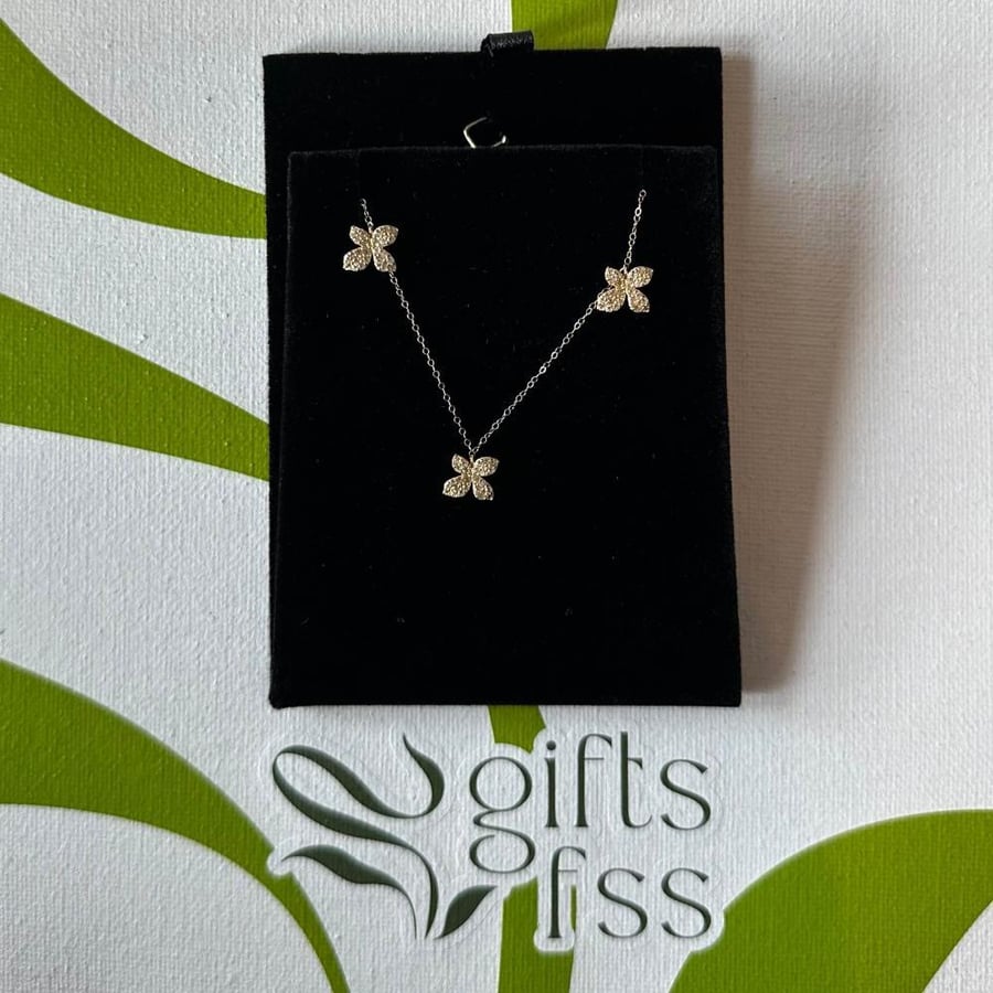 شوكر ذهب عيار 18 || فلورا اللامع - Flora Shine Necklace