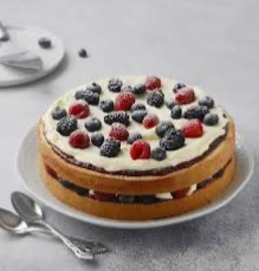 كيكة جاناش توت || Berry Ganache Cake